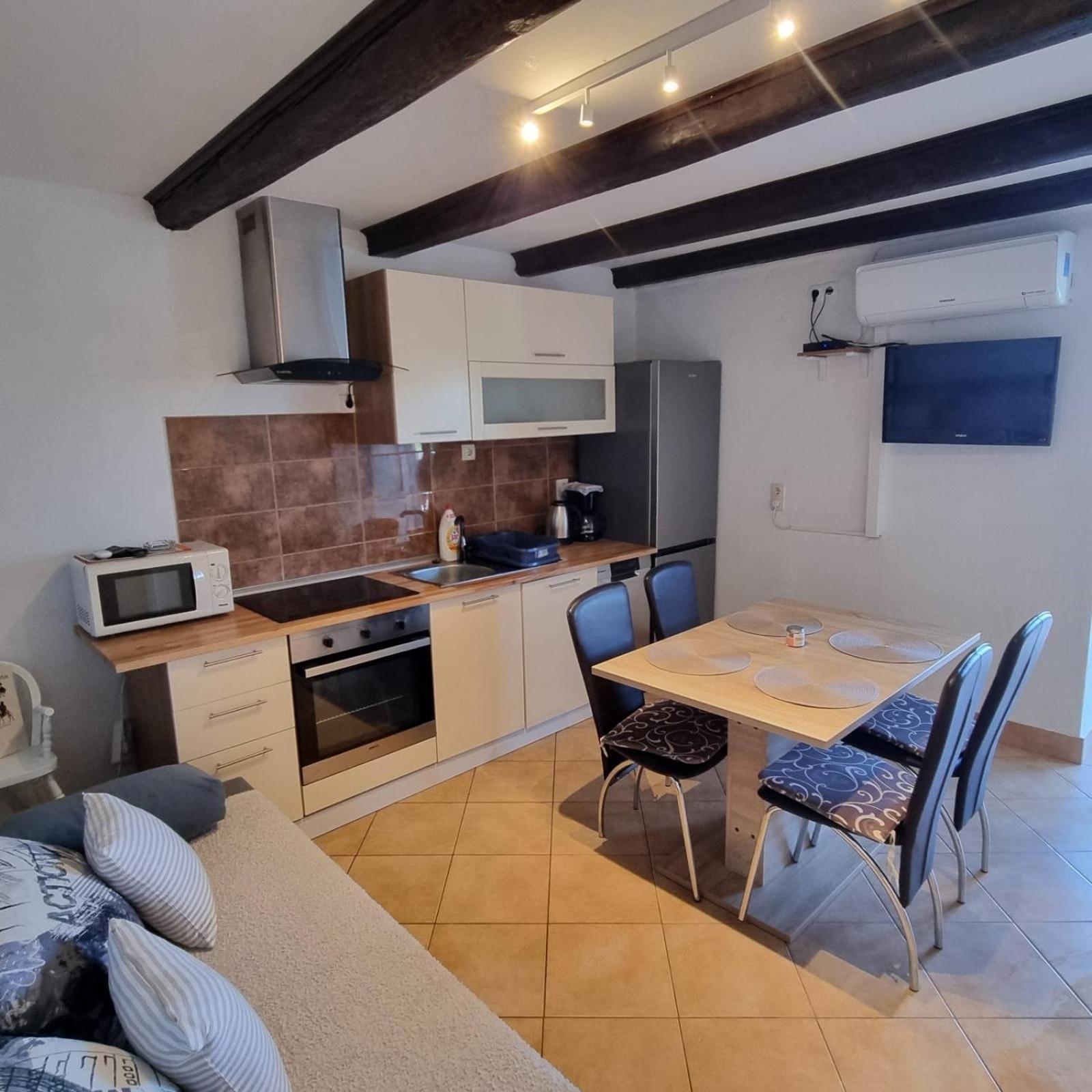 Apartmani Gero Lopar Exteriér fotografie